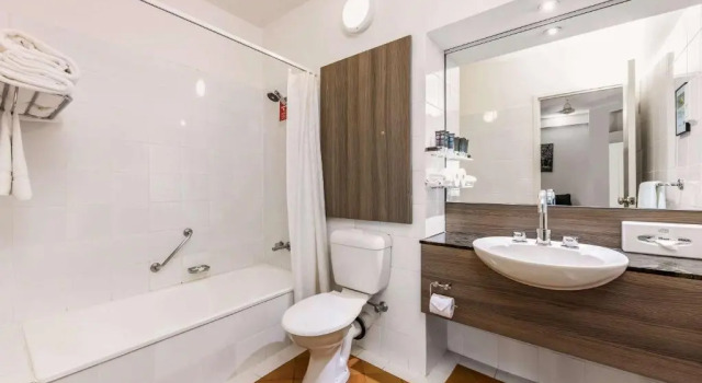 Полулюкс Novotel Darwin CBD