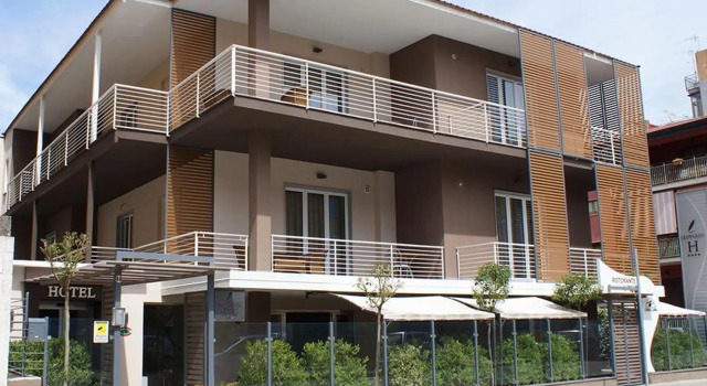 Hotel Leopardi, Prenota Hotel Pomigliano D'arco 