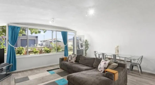 Chill at our Igloo cottage - 100m stroll to beach, Buchen Sie Ferienhaus Portarlington Bellarine Peninsula
