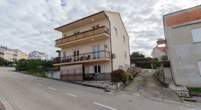 Apartments Zdravka G, Забронировать Апартаменты/квартира Примоштен Шибеник