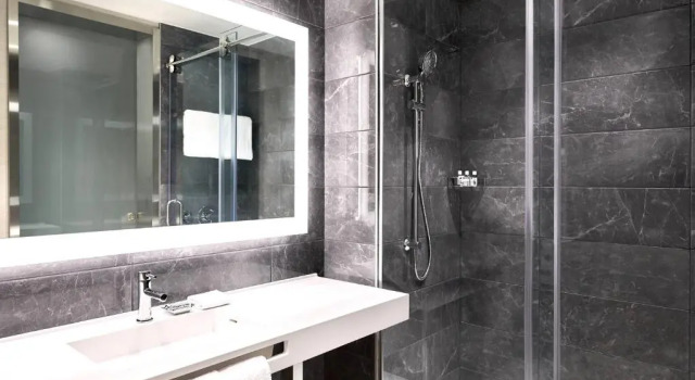 Номер Standard AC Hotel by Marriott Charlotte SouthPark
