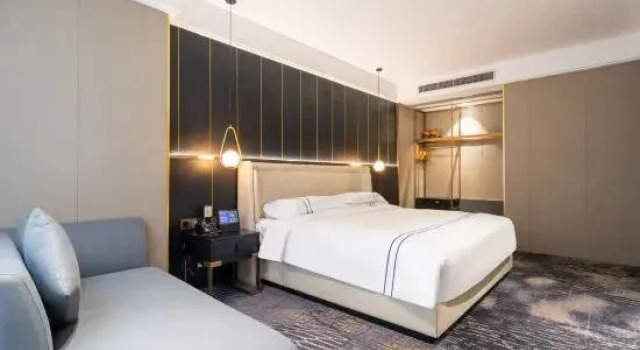 Люкс Deluxe Lefu Design Hotel (Zhanjiang Dingsheng Plaza Huaduhui Branch)