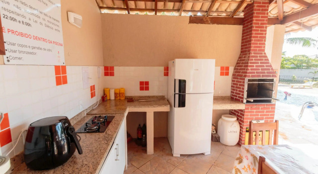Linda Casa com piscina e churrasqueira URA0015, Забронировать Отель Порту-Сегуру 