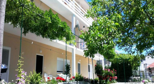 Apartments Boro, Book Lejlighed Omiš Split Region