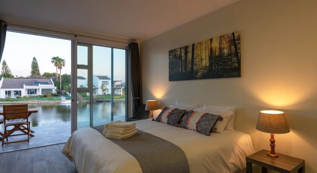 Marina Views, Buchen Sie Hotel Muizenberg False Bay