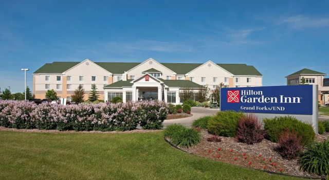 Hilton Garden Inn Grand Forks-Und, Забронировать Отель Отели и гостиницы Гранд-Форкс, рядом с Splasher's of the South Seas, Отель