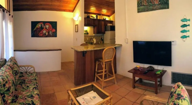 Tradewinds Paradise Villas, Book Hotel Hotels in Belize Province with Parking, Parking