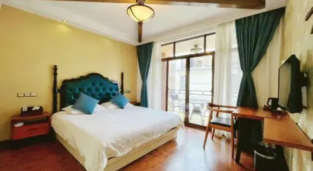 Summer Village, Rezerwuj Hotel Hotele w Zhoushan z parkingiem, Parking