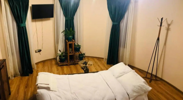 Apartament La Vilă, Забронировать Апартаменты/квартира Отели Арджеш с парковкой, Парковка