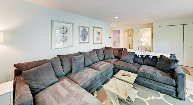 75 Red Brook Rd Home 4 Bedrooms 2.5 Bathrooms Home, Book Feriehus East Falmouth Massachusetts