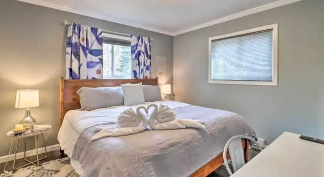 Family-friendly Poconos Home w/ Community Pool!, Boek Hotel Albrightsville Carbon County