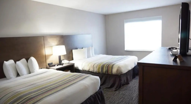Четырёхместный люкс Executive Country Inn & Suites by Radisson, Tampa-Brandon, FL