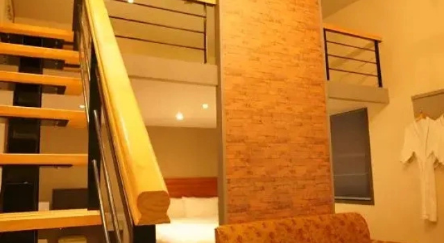 Шестиместный люкс Hotel Rainbow