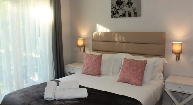 Двухместный номер Standard с балконом Silver Seahorse Garden Retreat