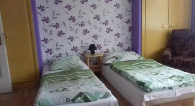 Hotel Uran, Rezerwuj Hotel Stráž pod Ralskem Kraj liberecki