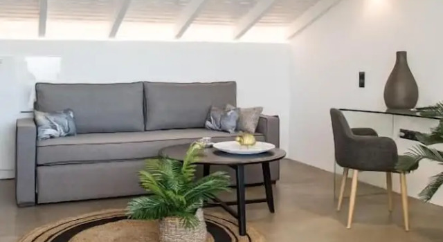 Студия Deluxe Living in Nafplio Luxury Apartments