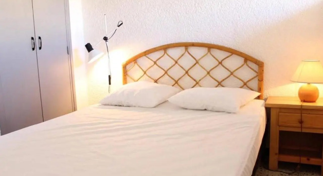 Appartement Port-la-Nouvelle, 2 pièces, 4 personnes - FR-1-229C-24, Book Lejlighed Hoteller i Corbières med parkering, Parkering