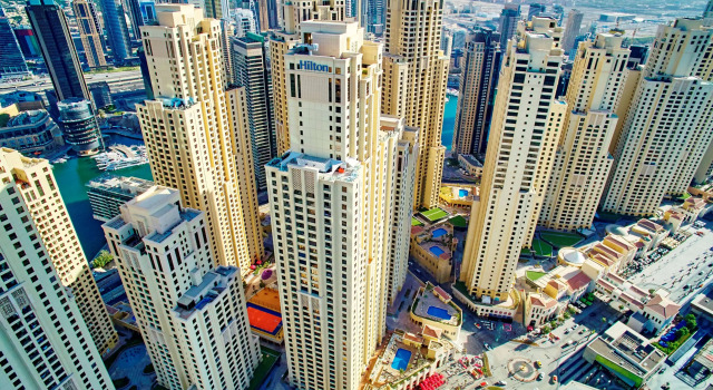 Hilton Dubai The Walk