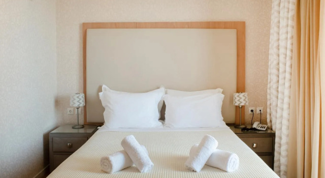 Karalis Beach, Book Hotel Pylos Messinia
