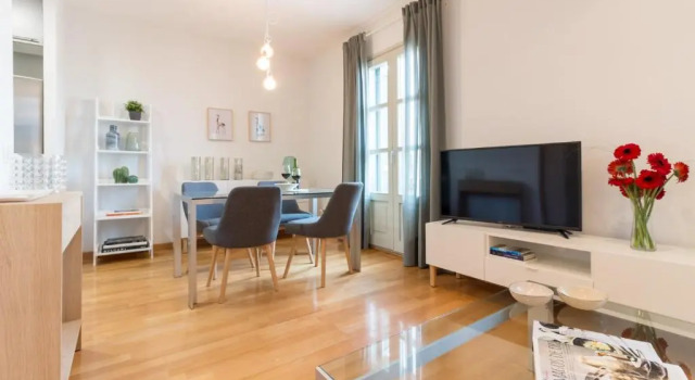 Sibs Bcn- Balmes- Romantic CityCentre Beautiful, Забронировать Апартаменты/квартира Эшампле Барселона, рядом с Jove Regina Theatre