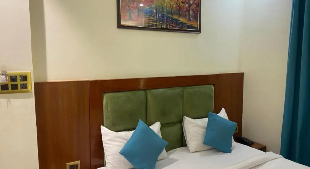 Номер Deluxe Townhouse Kali Ghat Prayagraj Formerly Ramesh Palace