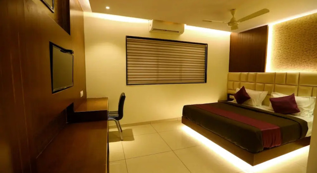 Люкс Hotel Hindustan Residency Thane