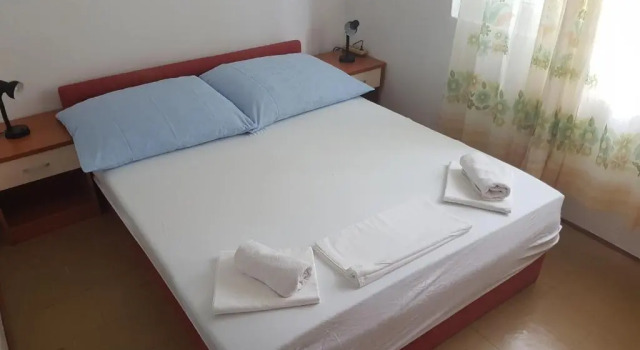Apartment Mir, Prenota Appartamento Hotel a Isole Quarnerine con parcheggio, Parcheggio
