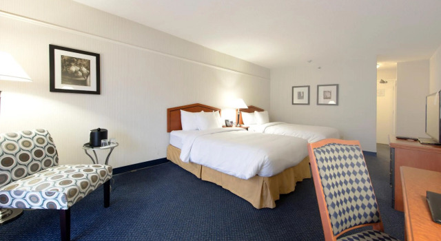 Toronto Don Valley Hotel and Suites