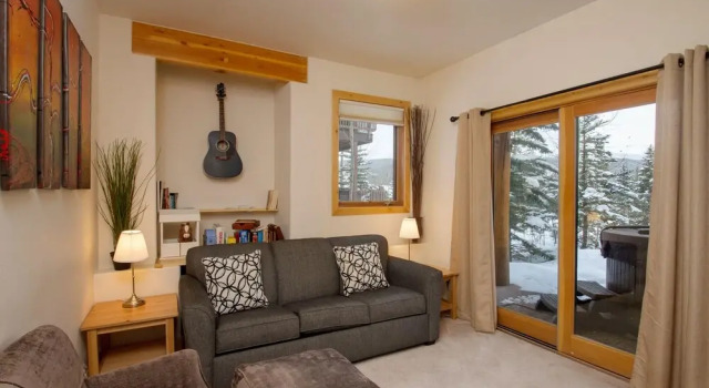 12 Yukon Lane Townhome