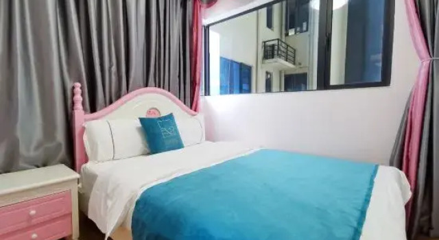 Люкс с 3 комнатами с видом на море QinHai hotel（weigangwan plo）