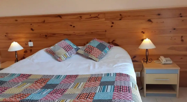 Logis Auberge de la Mandrie, Prenota Ostello Arnac-Pompadour 