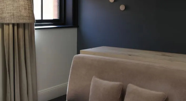 Двухместный полулюкс с балконом Perry Street Boutique Hotel