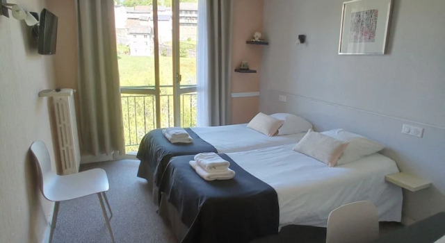 Двухместный номер Classic Logis Hôtel AMBROISE