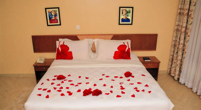 Esella Country Hotel