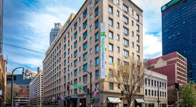 Holiday Inn Express and Suites Atlanta Downtown by IHG