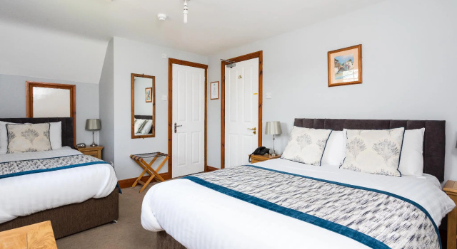 Трёхместный номер Standard The Lawn Guest House Gatwick