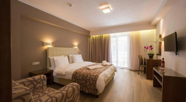 Adam's House, Rezerwuj Hotel Parga 
