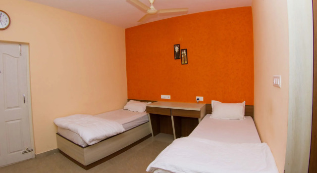 Rainbow Services, Rezervovat Hotel Hotely v Bangalore s parkováním, Parkování