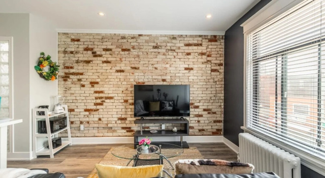 Stunning 1BR Apt - Prime Location -brand New, Varaa Hotelli Hamilton 