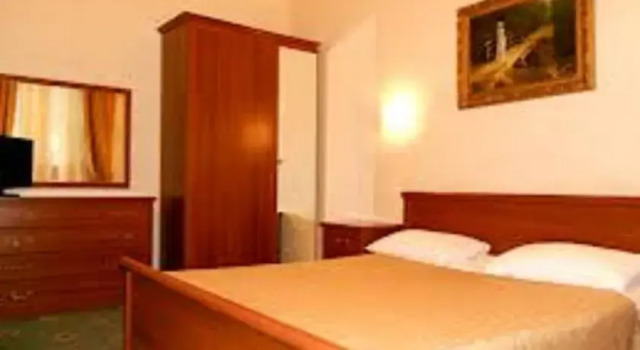 Bistro Taq Kerakur, Book Hotel Gyumri 