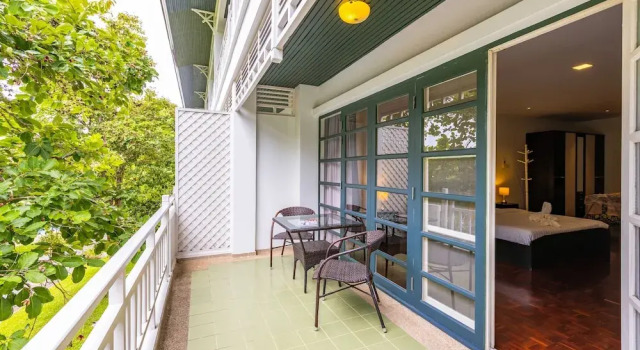 Коттедж Economy 4 BR Townhouse in Great Location BSS