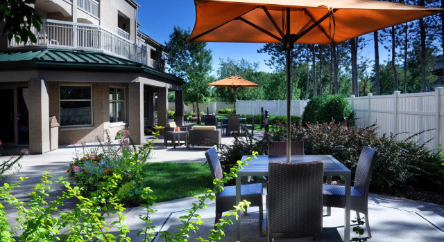 Кровать в общем номере Courtyard by Marriott Wausau