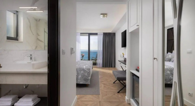 Ellure Luxury Suites, Book Hotel Hotels in Croatian Islands with a Pool, Swimming Pool