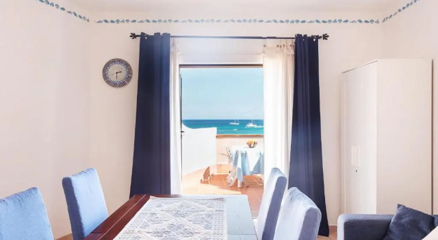 Appartamento sul mare a 50 metri dalla spiaggia, Buchen Sie Ferienwohnung Porto Rotondo Costa Smeralda
