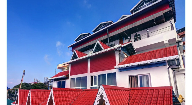 New Mandala(Golden Spa & Resort), Забронировать Курортный отель Отели Дарджилинг 3 звезды, рядом с Храм Махакал Мандир, 3*