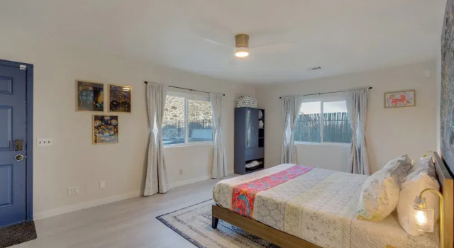 'the Maharaja Retreat' w/ Hot Tub & EV Charger!