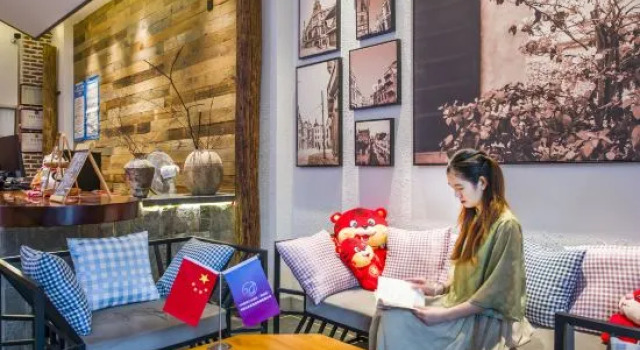 Nostalgic Art Hotel (Dongguan Nancheng Branch), Boek Hotel Hotels in Guangdong met parkeren, Parkeren