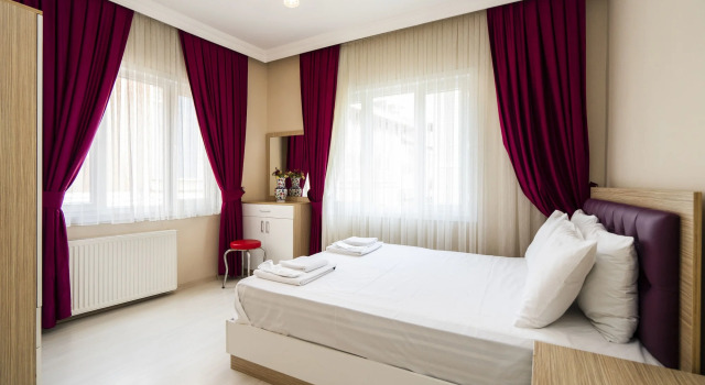 Lale Sultan Apart