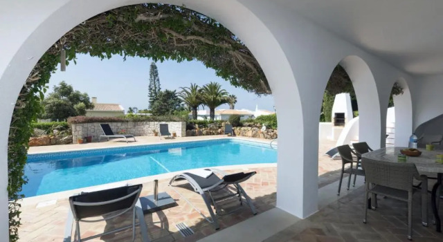 Вилла с 3 комнатами Rocha Brava Village Resort