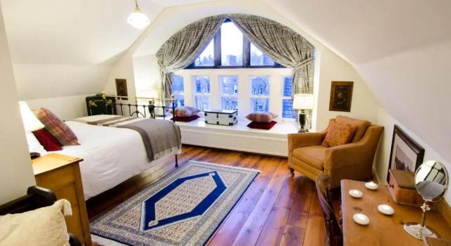 Апартаменты Deluxe The Boys Dormitory
